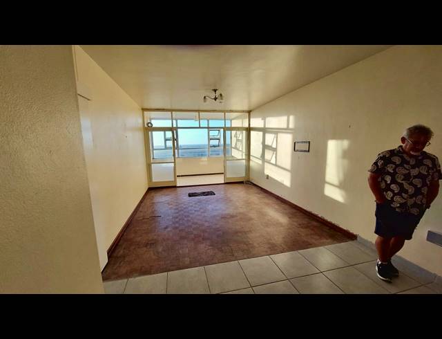 2 BEDROOM APARTMENT FOR SALE IN TOWNSEND ESTATE